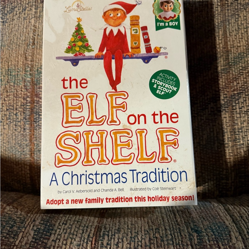 The Elf on the Shelf: A Christmas Tradition Book